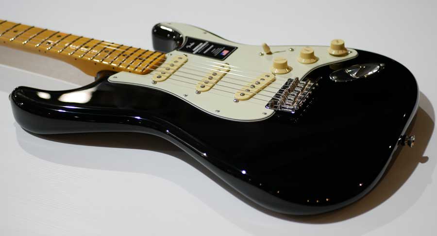 FENDER AMERICAN PROFESSIONAL II STRATOCASTER Maple Black FENDER AMERICAN PROFESSIONAL II STRATOCASTER Maple Black
