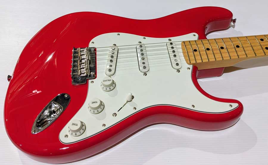 FENDER HYBRID II STRATOCASTER Maple Modena Red
