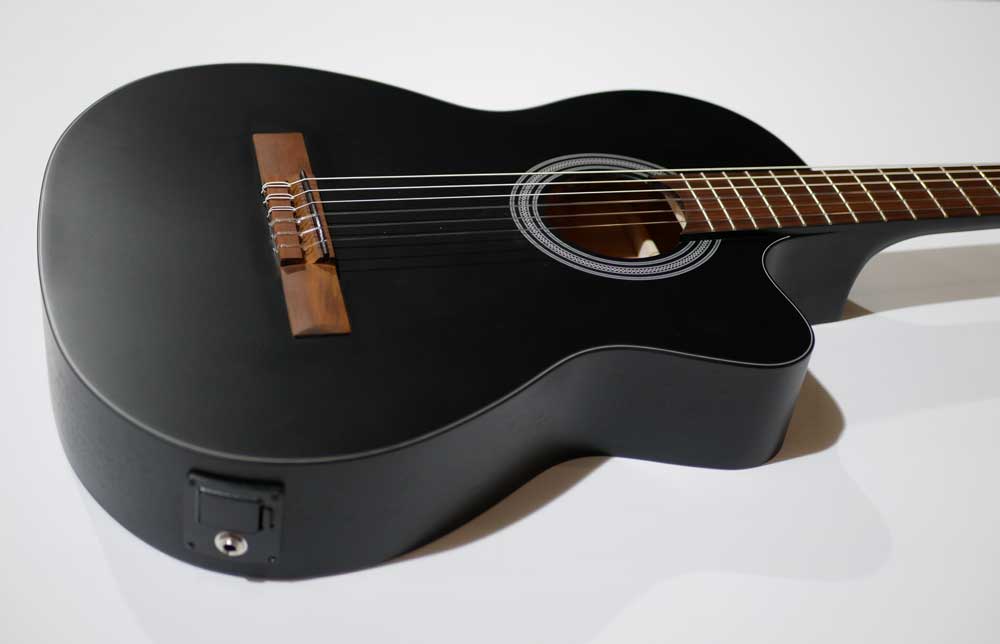 GEWA STUDENT NOIR 4/4 ELECTRO GEWA STUDENT NOIR 4/4 ELECTRO