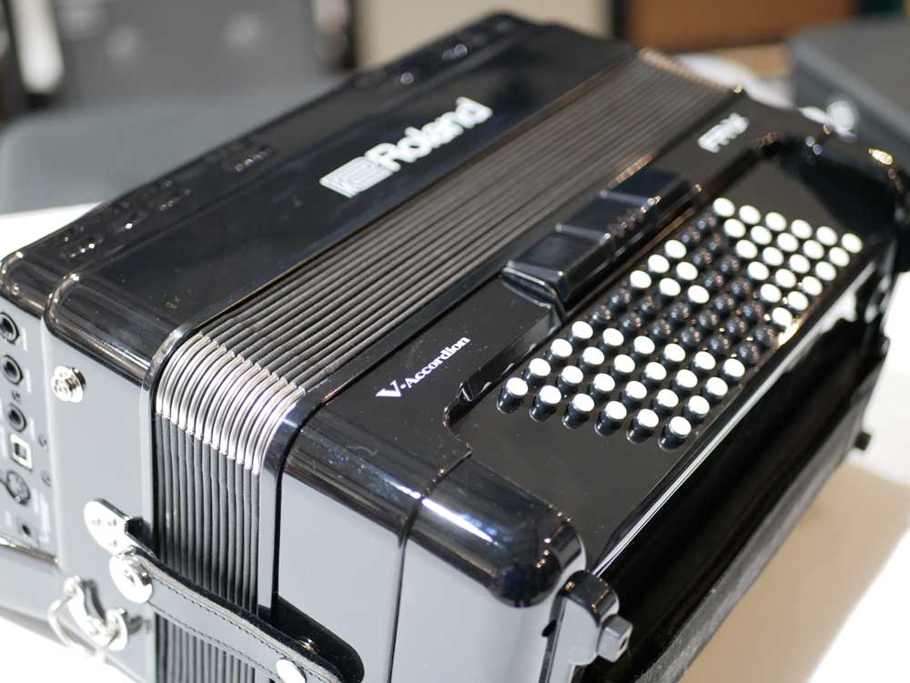 ROLAND FR-1XB BK pack housse