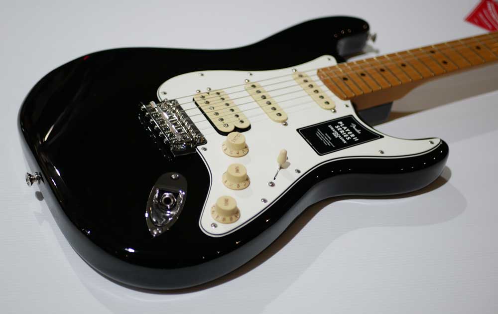 FENDER PLAYER II STRATOCASTER HSS Maple Black FENDER PLAYER II STRATOCASTER HSS Maple Black