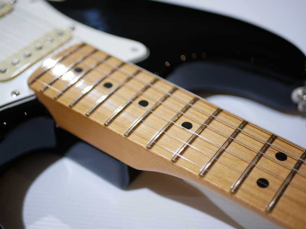 FENDER PLAYER II STRATOCASTER HSS Maple Black FENDER PLAYER II STRATOCASTER HSS Maple Black