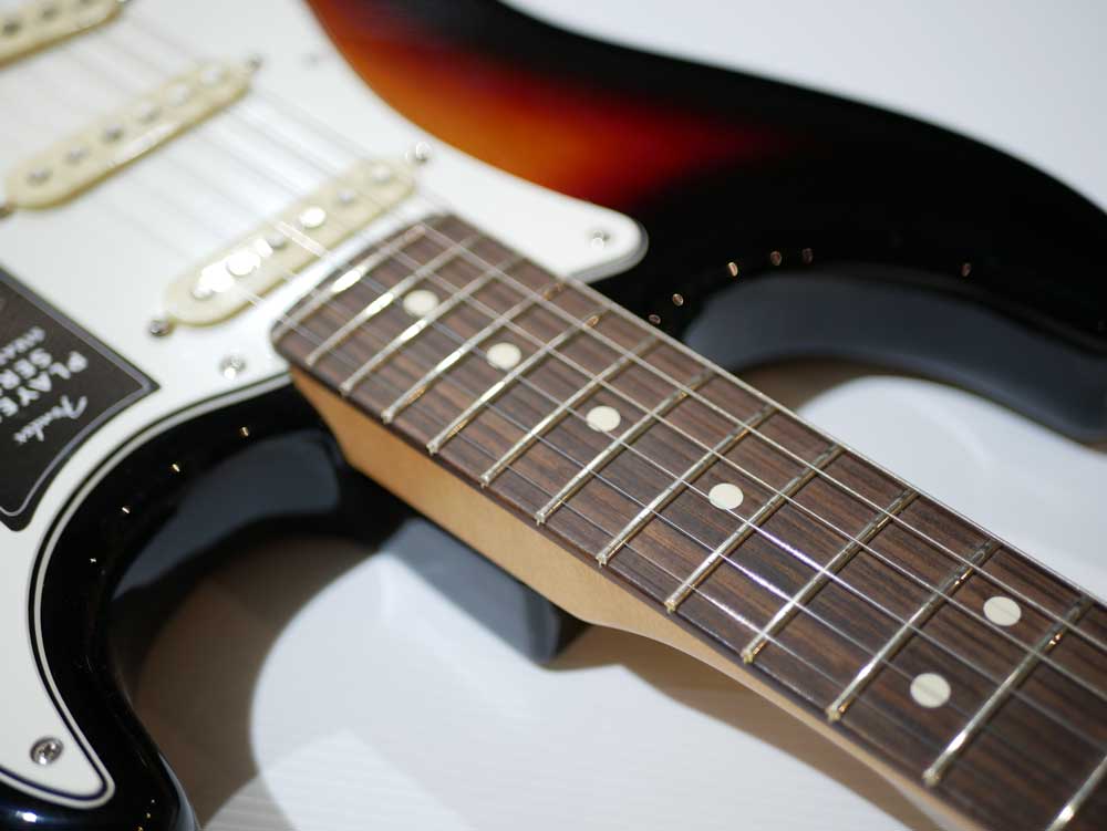 FENDER PLAYER II STRATOCASTER Rosewood 3 Tons Sunburst FENDER PLAYER II STRATOCASTER Rosewood 3 Tons Sunburst