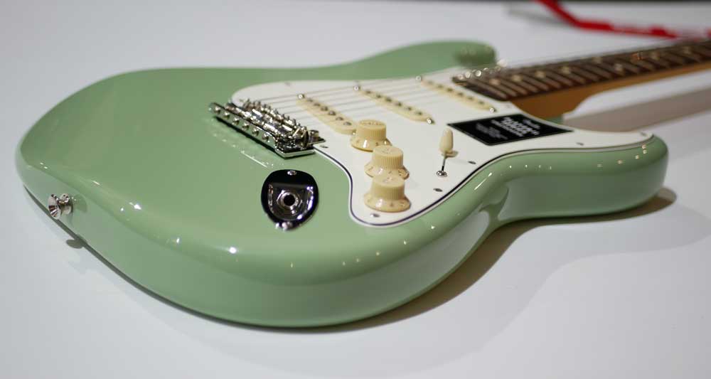 FENDER PLAYER II STRATOCASTER Rosewood Birch Green FENDER PLAYER II STRATOCASTER Rosewood Birch Green