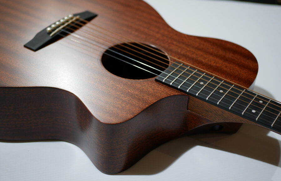MARTIN SC-10E-SAPELE