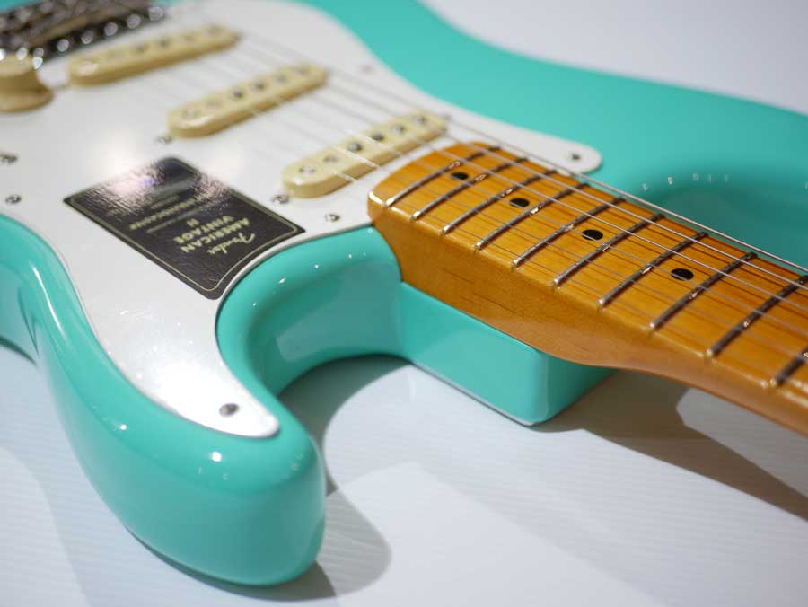 FENDER AMERICAN VINTAGE II 57 STRATOCASTER Sea Foam Green