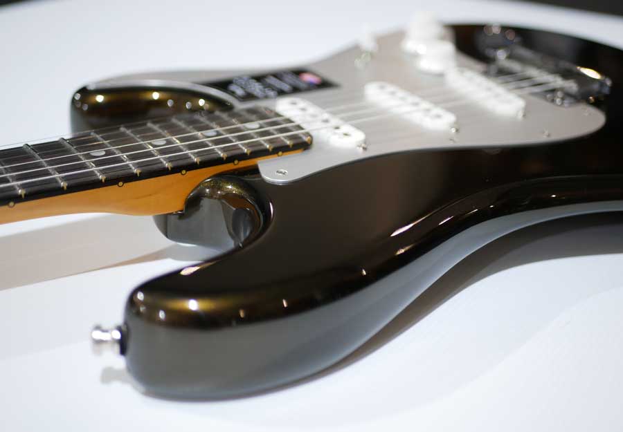 FENDER AMERICAN ULTRA II STRATOCASTER Ebony Texas Tea FENDER AMERICAN ULTRA II STRATOCASTER Ebony Texas Tea