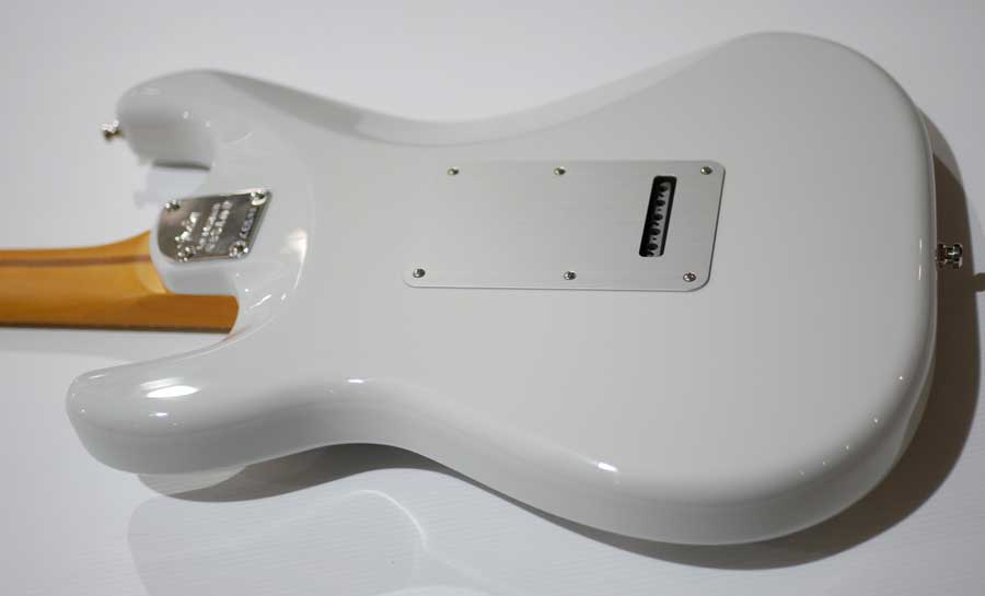 FENDER AMERICAN ULTRA II STRATOCASTER Maple Avalanche FENDER AMERICAN ULTRA II STRATOCASTER Maple Avalanche