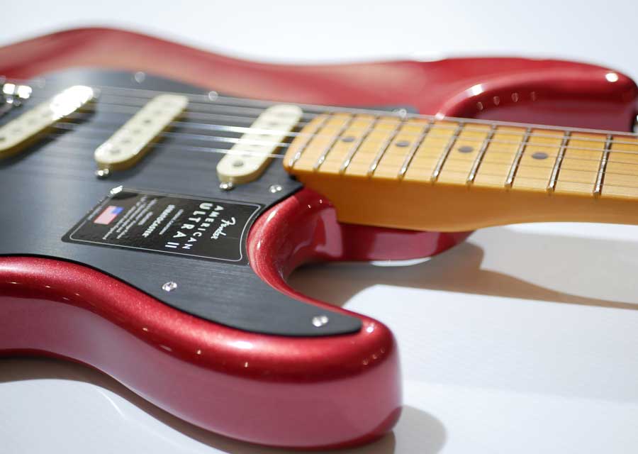 FENDER AMERICAN ULTRA II STRATOCASTER Maple Sinister Red FENDER AMERICAN ULTRA II STRATOCASTER Maple Sinister Red