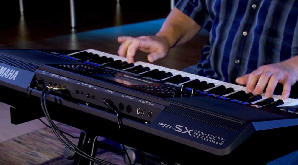YAMAHA PSR-SX920 
