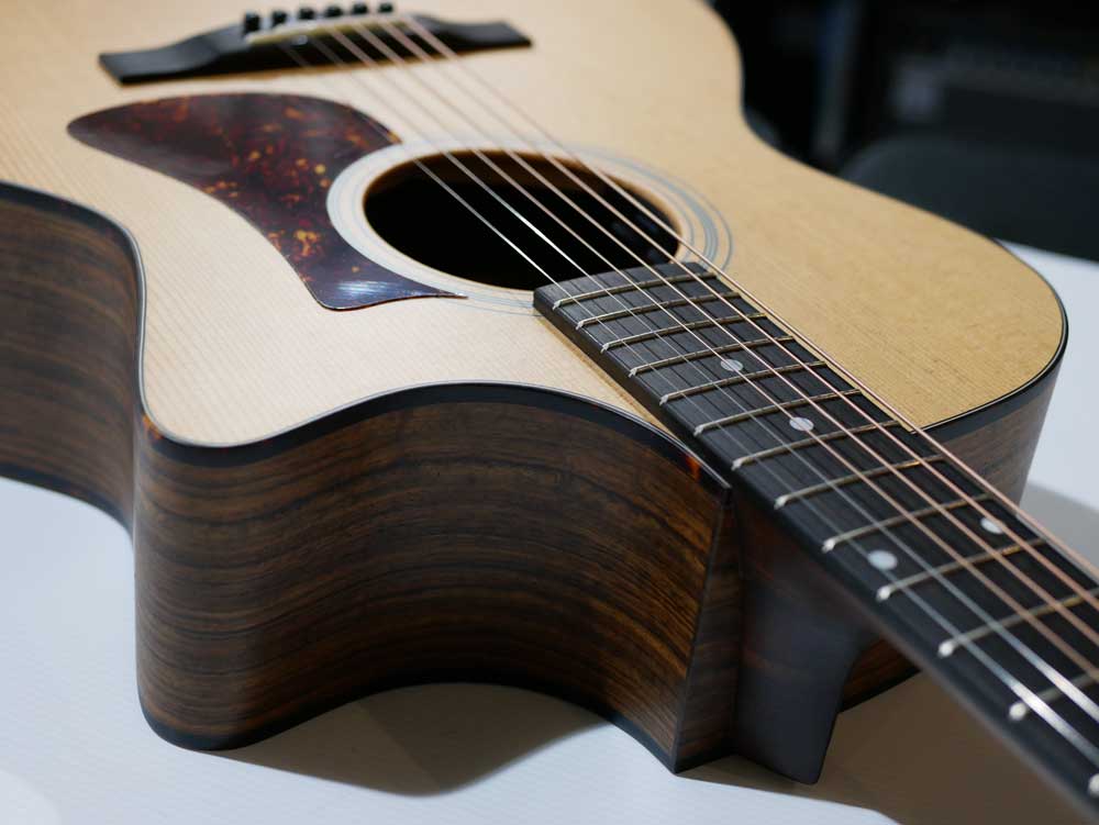 EASTMAN AC222CE TRUETONE SATIN Natural
