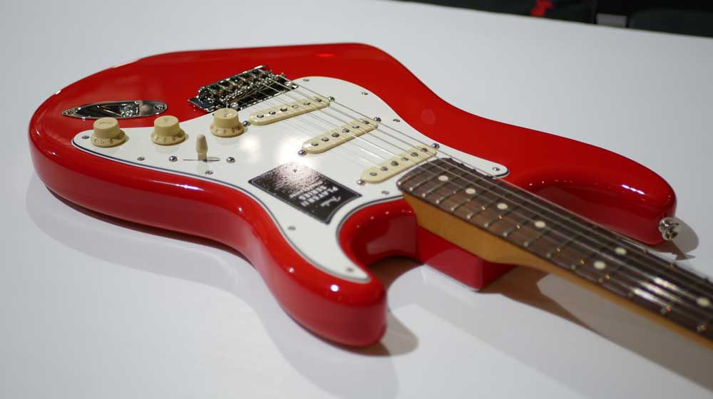 FENDER PLAYER II STRATOCASTER Rosewood Coral Red FENDER PLAYER II STRATOCASTER Rosewood Coral Red
