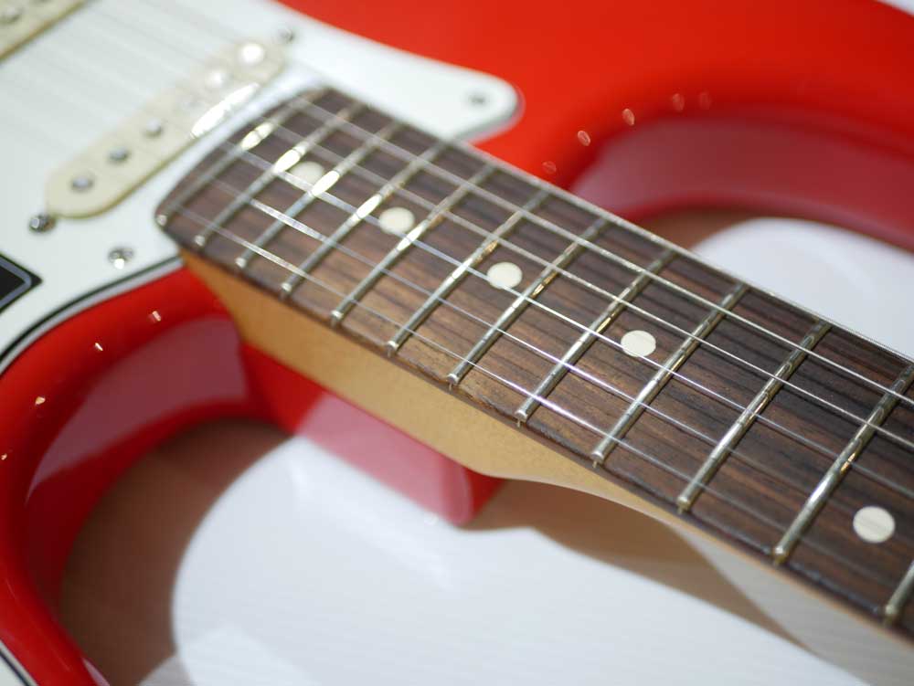 FENDER PLAYER II STRATOCASTER Rosewood Coral Red FENDER PLAYER II STRATOCASTER Rosewood Coral Red