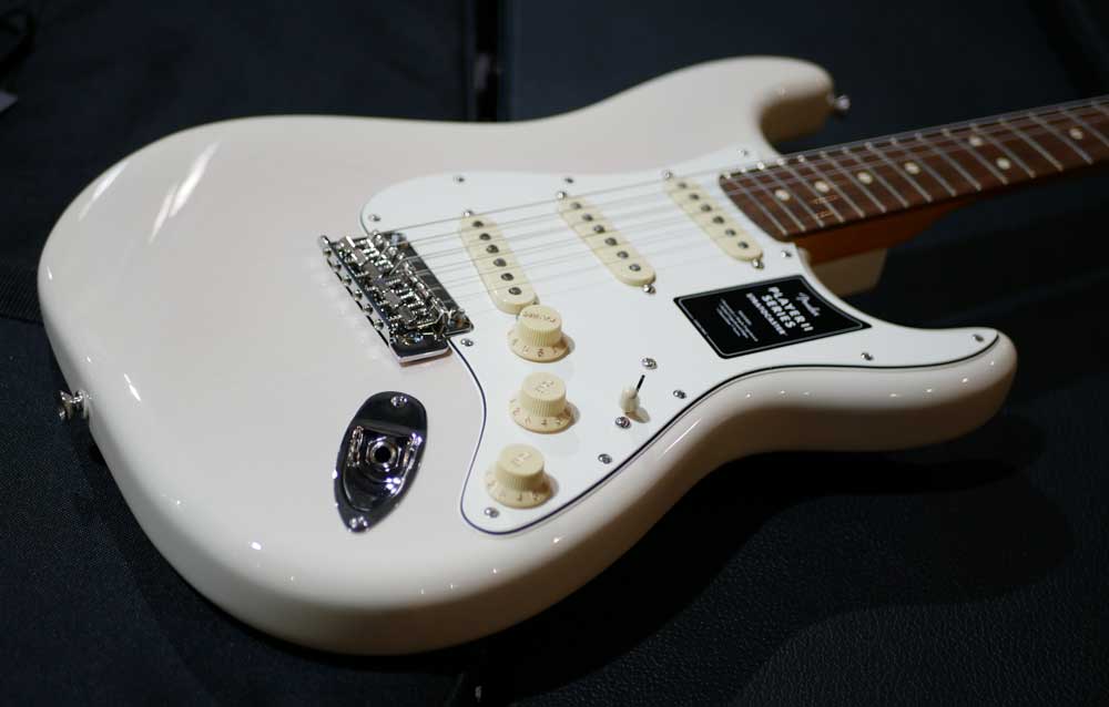 FENDER PLAYER II STRATOCASTER Rosewood White Blonde FENDER PLAYER II STRATOCASTER Rosewood White Blonde