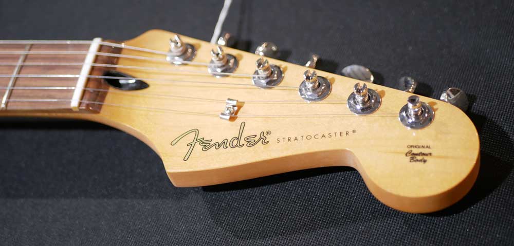 FENDER PLAYER II STRATOCASTER Rosewood White Blonde FENDER PLAYER II STRATOCASTER Rosewood White Blonde
