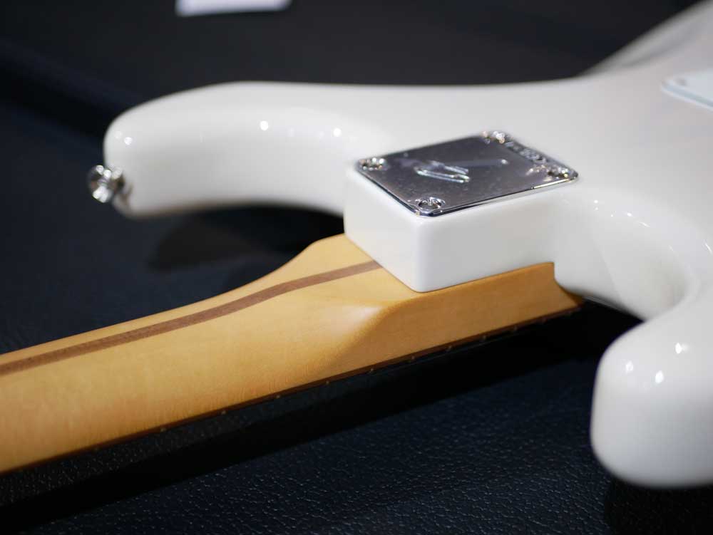 FENDER PLAYER II STRATOCASTER Rosewood White Blonde FENDER PLAYER II STRATOCASTER Rosewood White Blonde