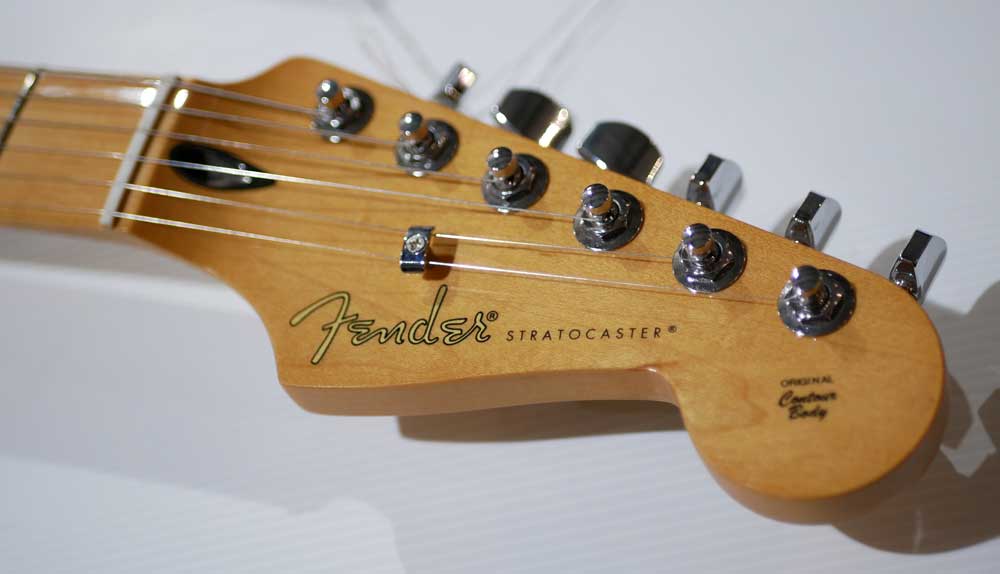 FENDER PLAYER II MODIFIED STRATOCASTER Maple 3 Tons Sunburst FENDER PLAYER II MODIFIED STRATOCASTER Maple 3 Tons Sunburst