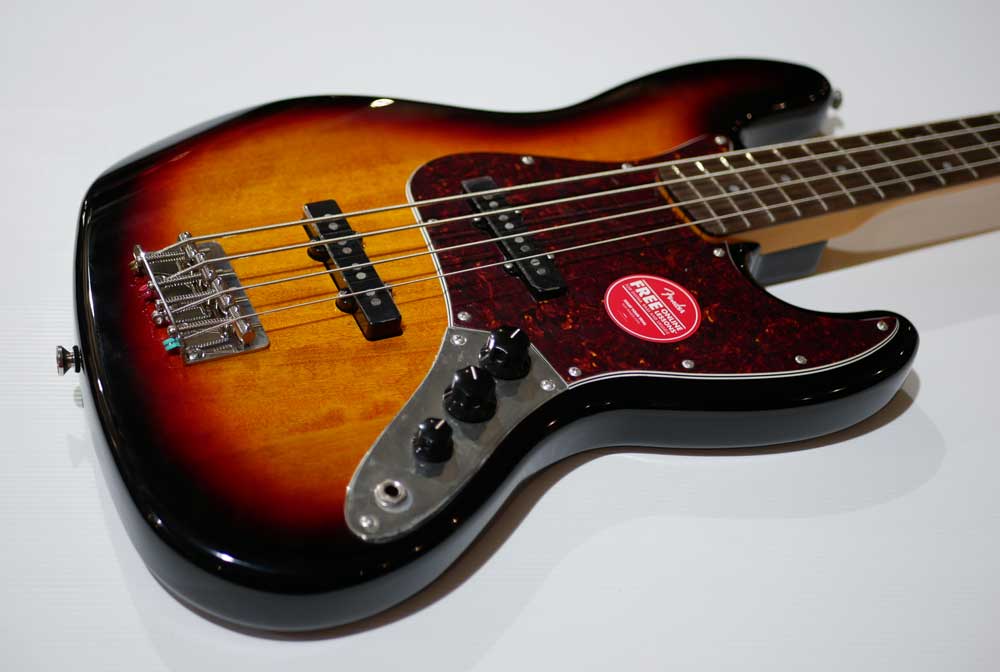 SQUIER CLASSIC VIBE 60's JAZZ BASS LRL 3 Tons Sunburst SQUIER CLASSIC VIBE 60's JAZZ BASS LRL 3 Tons Sunburst