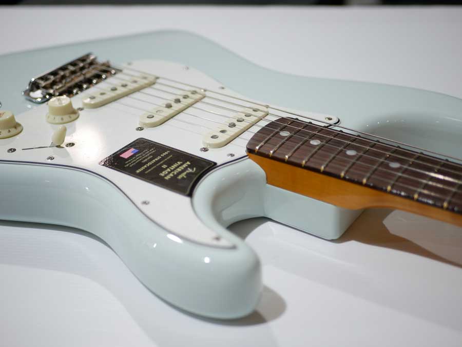 FENDER AMERICAN VINTAGE II 65 STRATOCASTER Rosewood Sonic Blue