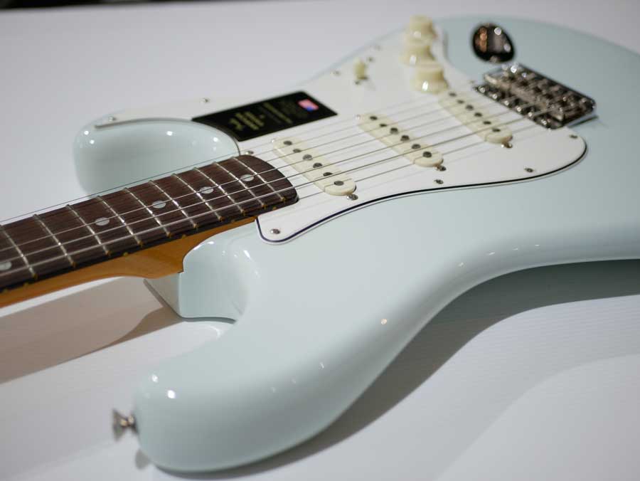FENDER AMERICAN VINTAGE II 65 STRATOCASTER Rosewood Sonic Blue