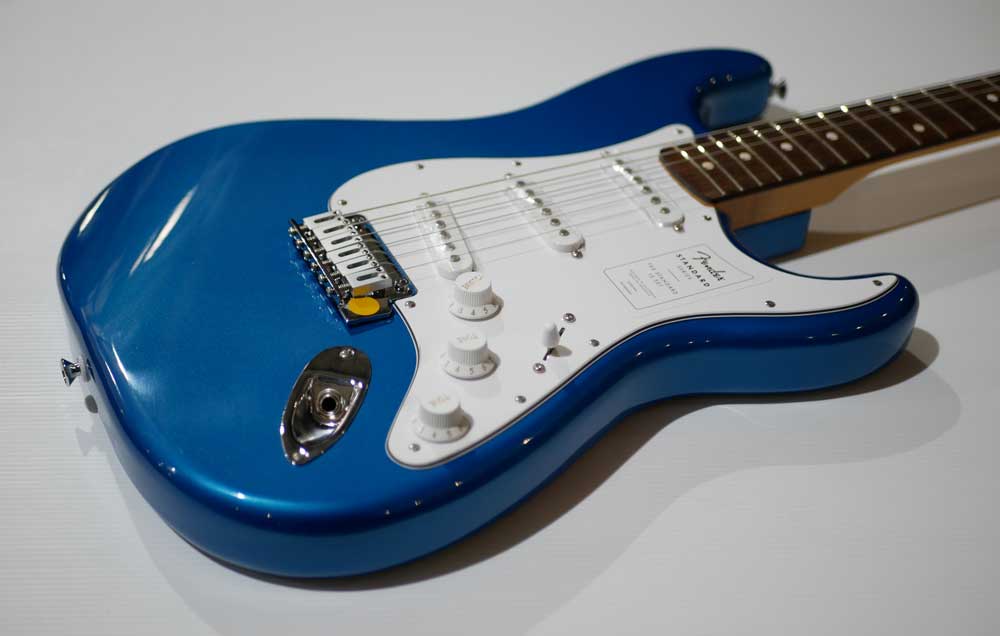 FENDER STANDARD STRATOCASTER LRL Aqua Marine Metallic FENDER STANDARD STRATOCASTER LRL Aqua Marine Metallic
