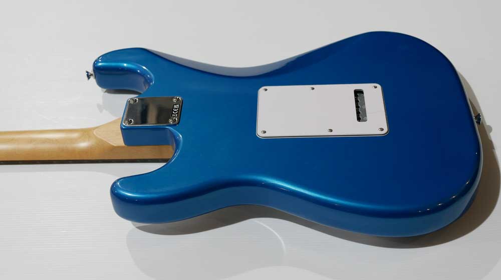 FENDER STANDARD STRATOCASTER LRL Aqua Marine Metallic FENDER STANDARD STRATOCASTER LRL Aqua Marine Metallic