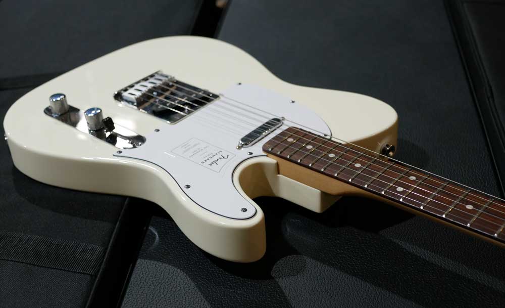 FENDER STANDARD TELECASTER LRL Olympic White FENDER STANDARD TELECASTER LRL Olympic White