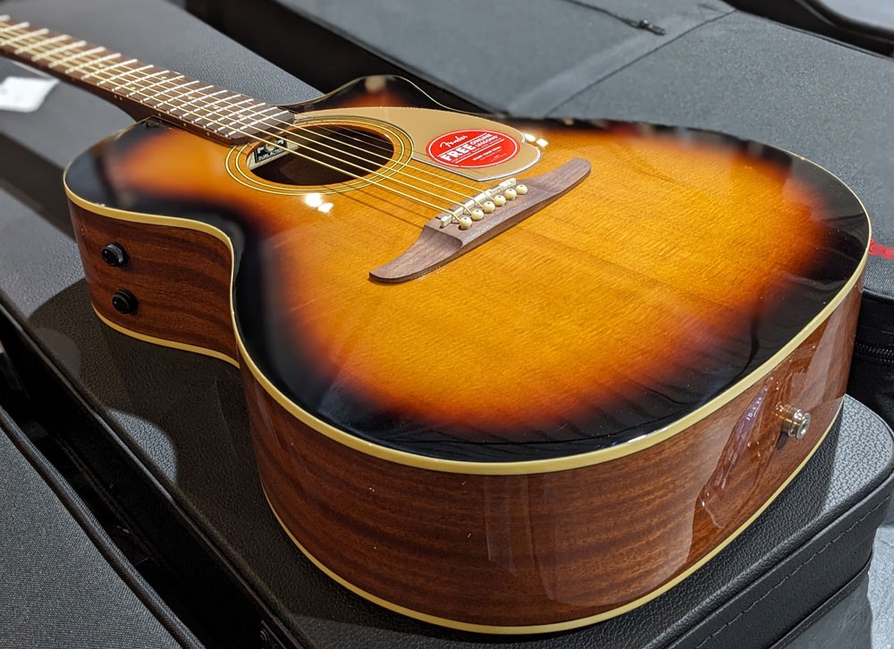 FENDER CALIFORNIA NEWPORTER PLAYER Sunburst