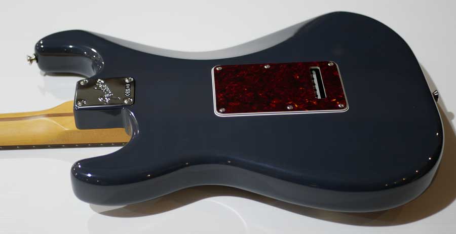 FENDER AMERICAN PROFESSIONAL CLASSIC STRATOCASTER Rosewood Faded Black FENDER AMERICAN PROFESSIONAL CLASSIC STRATOCASTER Rosewood Faded Black