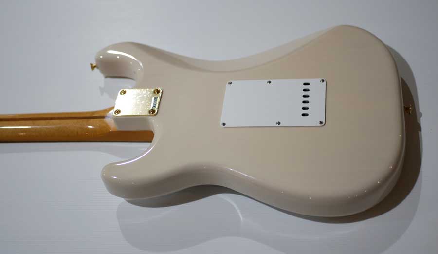 FENDER LIMITED VINTERA III LATE 50S STRATOCASTER Maple White Blonde FENDER LIMITED VINTERA III LATE 50S STRATOCASTER Maple White Blonde