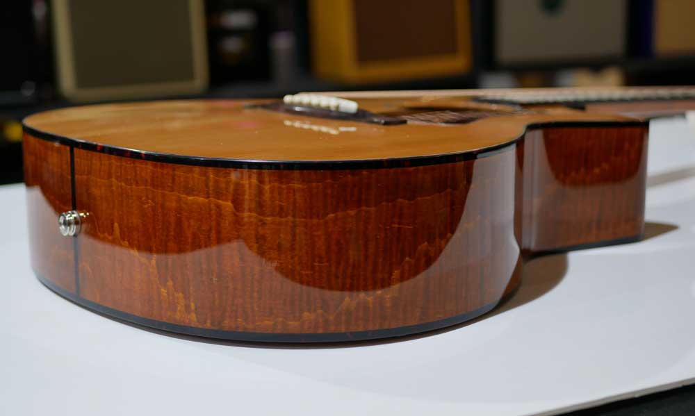 EASTMAN PCH3-GACE TRUETONE GLOSS Amberburst EASTMAN PCH3-GACE TRUETONE GLOSS Amberburst