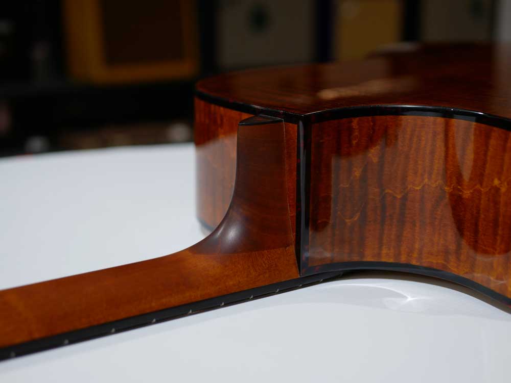 EASTMAN PCH3-GACE TRUETONE GLOSS Amberburst EASTMAN PCH3-GACE TRUETONE GLOSS Amberburst