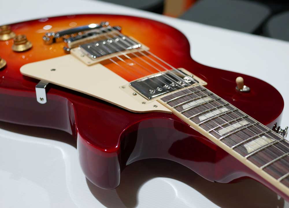GIBSON LES PAUL STUDIO Cherry Sunburst